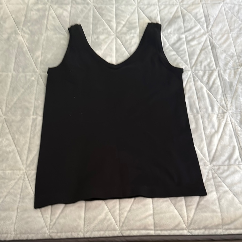 White house black market Classic Black Sleeveless Top size  s